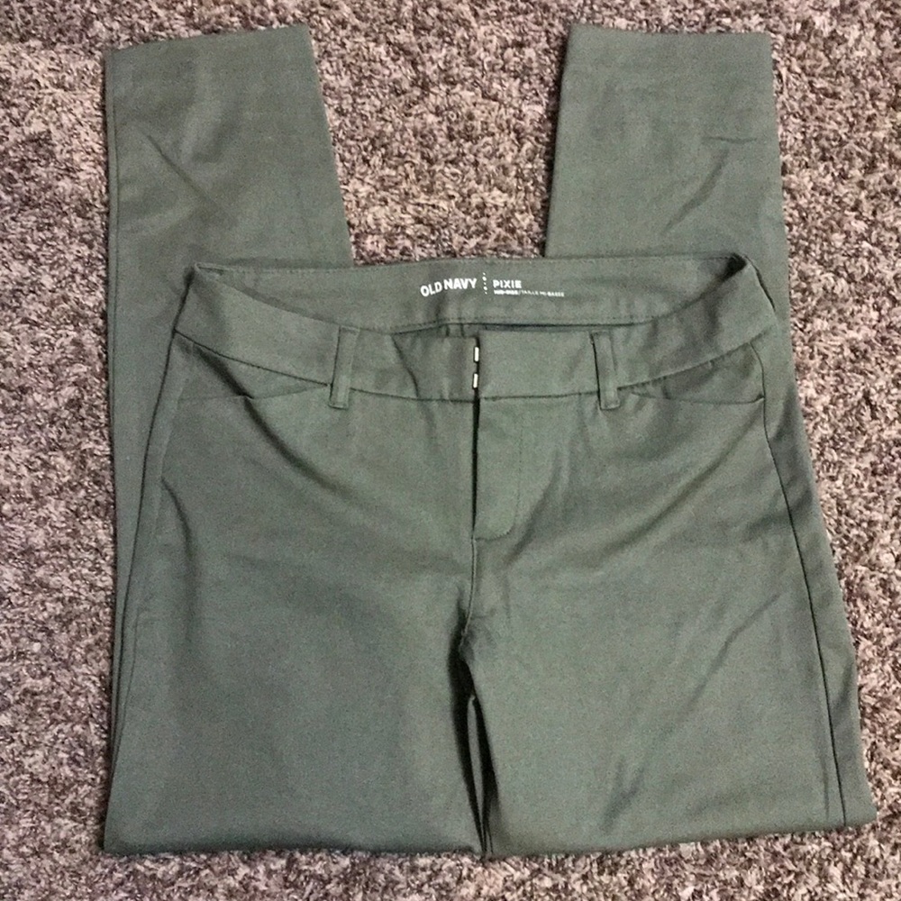 Old Navy Pixie Pant